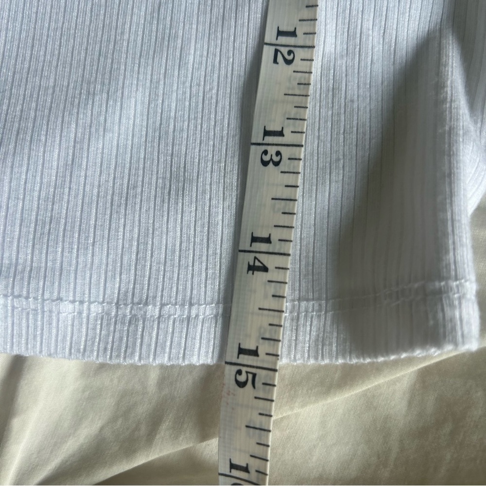Garage Womens XS White Ribbed Crop Top - Picture 3 of 6